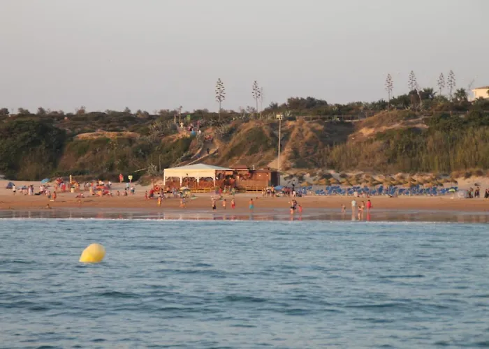 Apartament Cervantes Conil Ii *